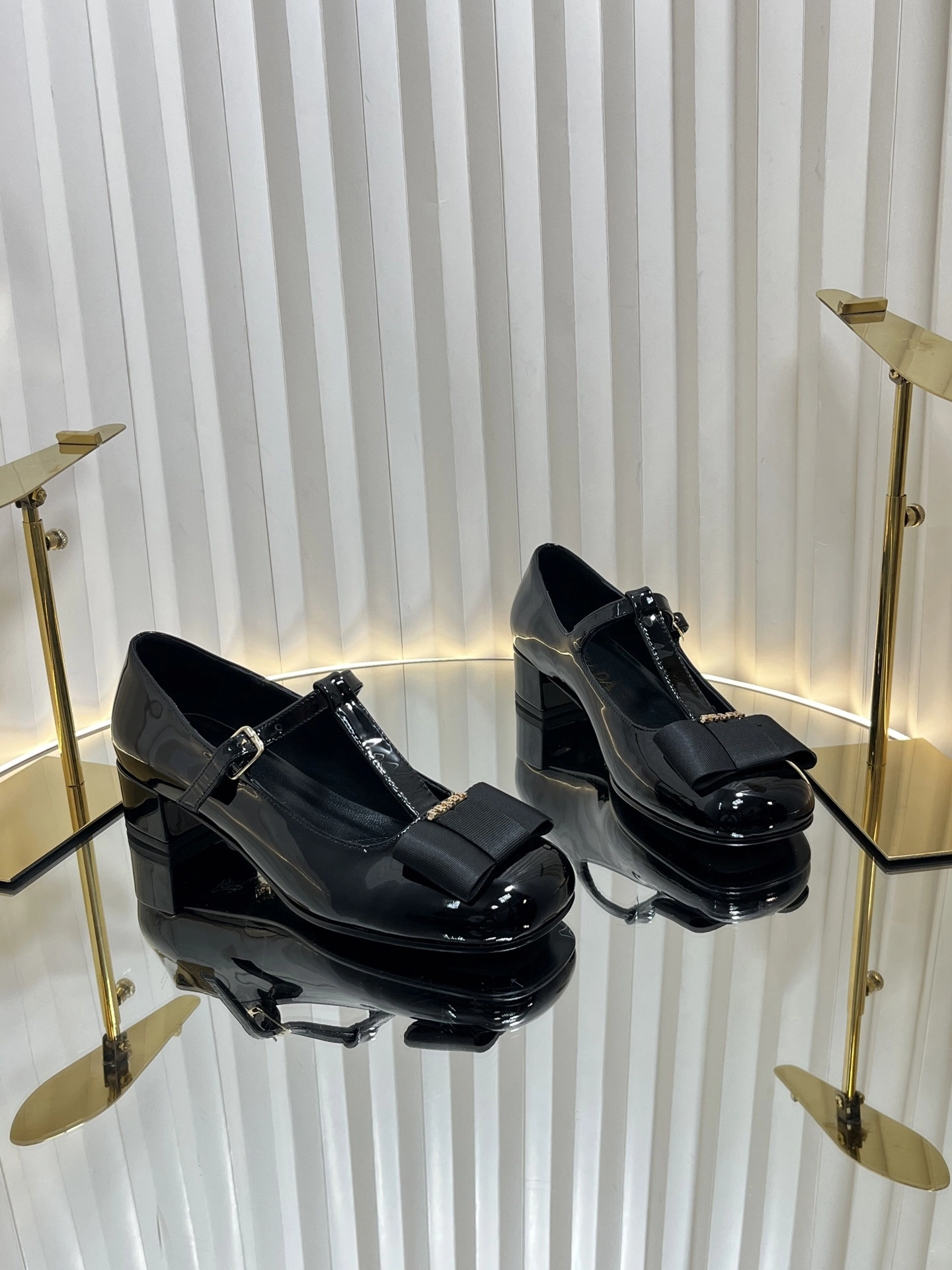 COCO-- Pr141 1I818N_F_035_069F0002 Heel height：4.5CM cowhide sheepskin item:E-X000E1441W
